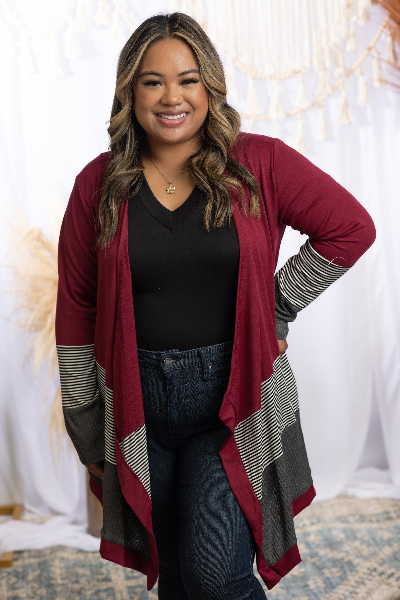 Linear Escape - Burgundy Cardigan Giftmas BS75 