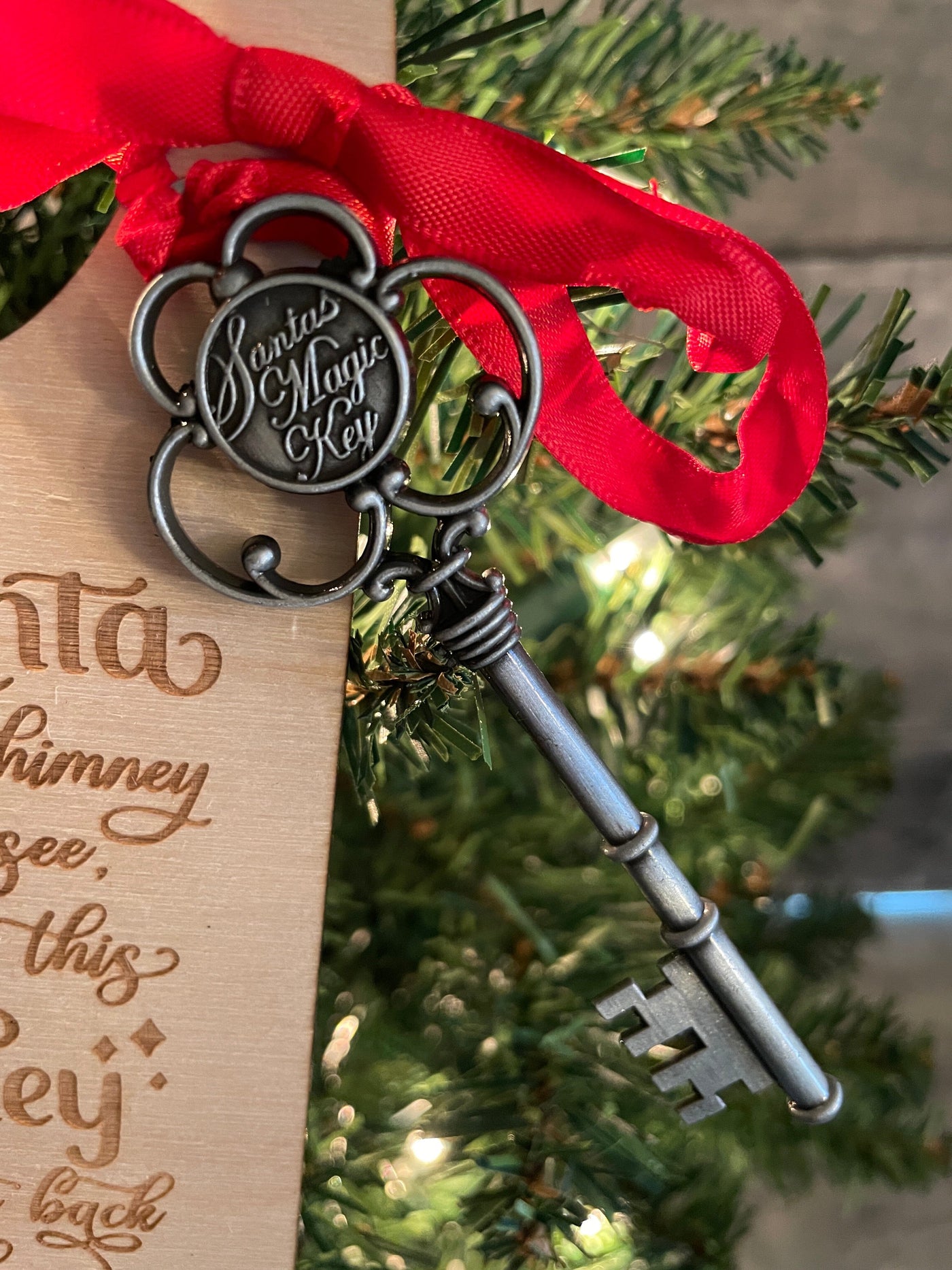 Santa's Key Door Hanger The Teal Bandit 